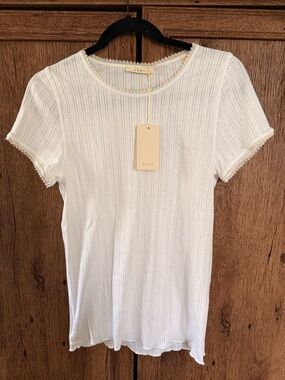 Doen Vivi Tee- NWT